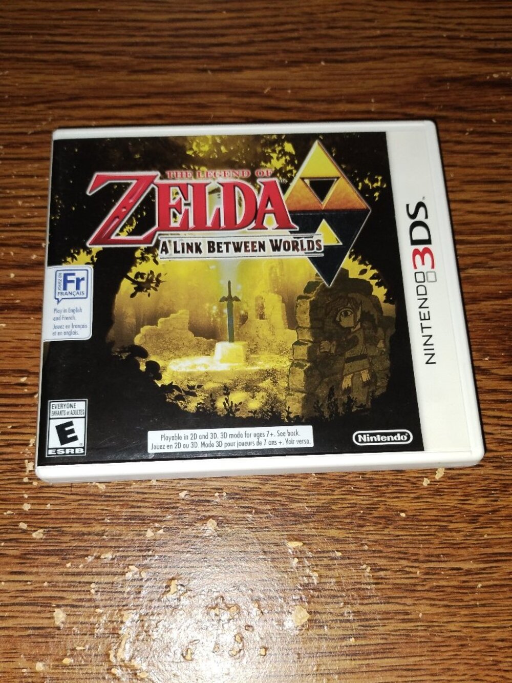 Zelda: A Link Between Worlds : (Nintendo 3DS, 2011) Complete w / manual